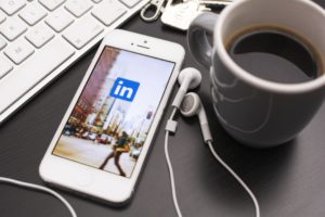 Networking on LinkedIn How to Create Meaningful Connections Online